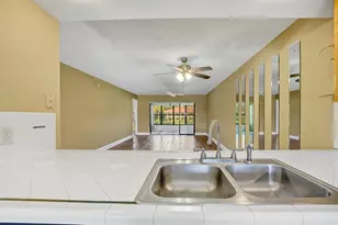 2909 Granada Ct, Lake Wales, FL 33898 - Photo 13