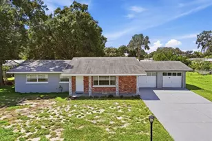 1945 8th St SE, Winter Haven, FL 33880 - Photo 3
