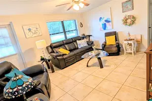 19 Lamplight Ln, Winter Haven, FL 33884 - Photo 5