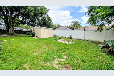 19 Lamplight Lane, Winter Haven, FL 33884 - Photo 11