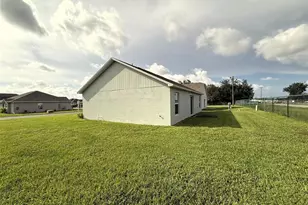 627 W Carey Ln, Avon Park, FL 33825 - Photo 19