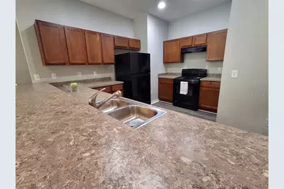 8319 King Blossom Court, Tampa, FL 33615 - Photo 7