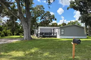 5707 E Lake Fox Dr, Winter Haven, FL 33884 - Photo 1