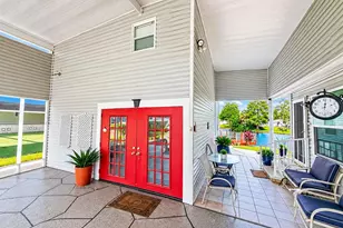 5214 Island View Cir N, Polk City, FL 33868 - Photo 37