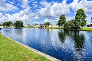 5214 Island View Cir N, Polk City, FL 33868 - Photo 11