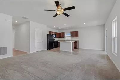 813 Eagle Rock Ter, Winter Haven, FL 33880 - Photo 5