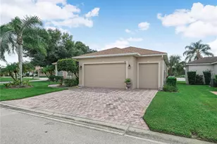 4064 Phoenician Way, Winter Haven, FL 33884 - Photo 3