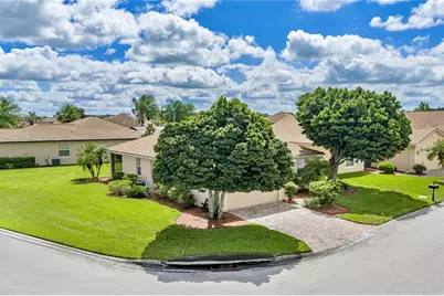 5281 Pebble Beach Boulevard, Winter Haven, FL 33884 - Photo 3