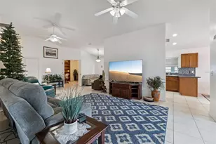 452 Lake Suzanne Dr, Lake Wales, FL 33859 - Photo 7
