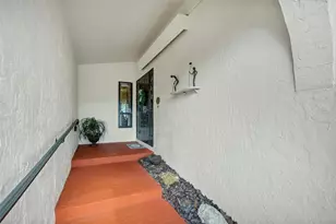 6002 Country Club Dr, Lake Wales, FL 33898 - Photo 5