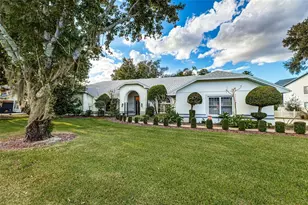 725 Heritage Dr NE, Winter Haven, FL 33881 - Photo 1