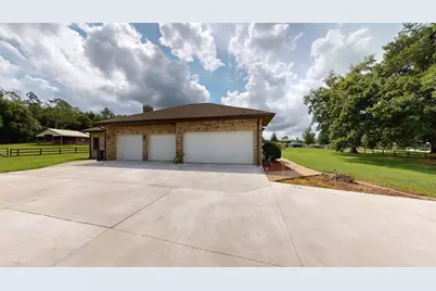 17210 Parrish Grove Road, Dade City, FL 33523 - Photo 3