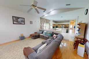 17210 Parrish Grove Rd, Dade City, FL 33523 - Photo 17
