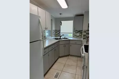 7088 Tamarind Drive, Lake Wales, FL 33898 - Photo 5