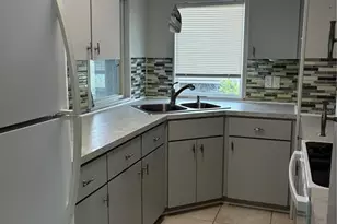 7088 Tamarind Dr, Lake Wales, FL 33898 - Photo 5