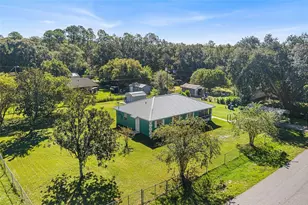 1703 Oakland Rd W, Lakeland, FL 33801 - Photo 3