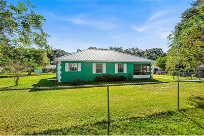 1703 Oakland Road W, Lakeland, FL 33801 - Photo 1
