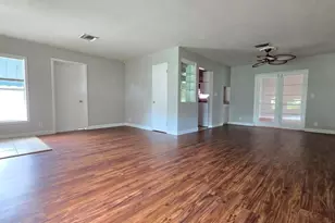 311 E Walnut St, Avon Park, FL 33825 - Photo 9