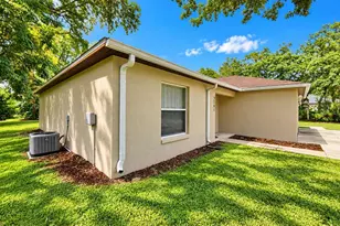 3779 Red Oak Ct, Lake Wales, FL 33898 - Photo 3
