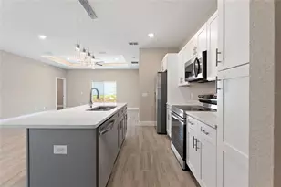 302 Elderberry Ct, Kissimmee, FL 34759 - Photo 3