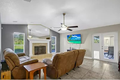 302 N Webb Road, Plant City, FL 33566 - Photo 15