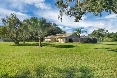 302 N Webb Road, Plant City, FL 33566 - Photo 3