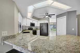 302 N Webb Rd, Plant City, FL 33566 - Photo 13