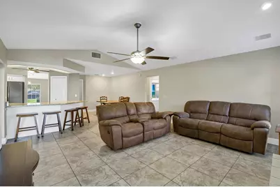 302 N Webb Road, Plant City, FL 33566 - Photo 17