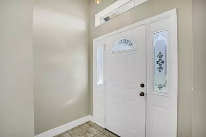 302 N Webb Road, Plant City, FL 33566 - Photo 7