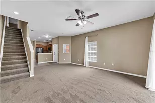 4019 Winding Vine Dr, Lakeland, FL 33812 - Photo 5