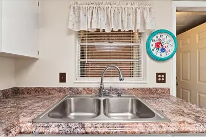 1004 Joan Avenue, Dundee, FL 33838 - Photo 11