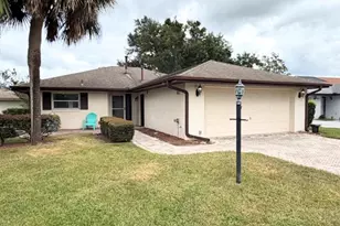 765 Oakmont Ln, Winter Haven, FL 33884 - Photo 1