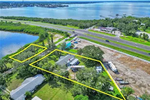 320 Bayshore Dr, Palmetto, FL 34221 - Photo 1