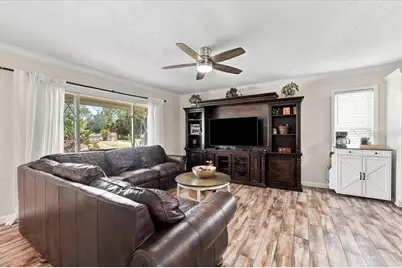 70 Greenfield Court, Winter Haven, FL 33884 - Photo 9