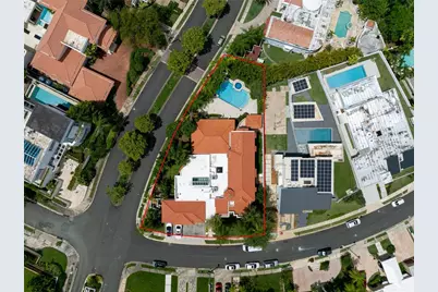 Paseo De La Fuente Tivoli St #D9, San Juan, PR 00926 - Photo 3