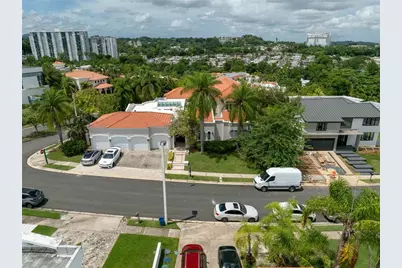 Paseo De La Fuente Tivoli St #D9, San Juan, PR 00926 - Photo 5
