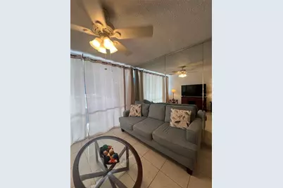 5349 Isla Verde Avenue #402, Carolina, PR 00979 - Photo 5