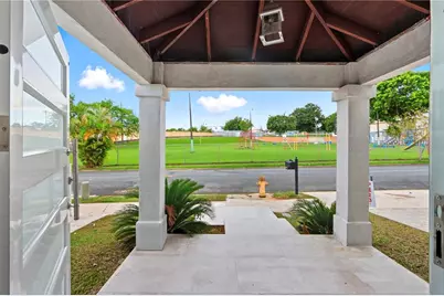 Estancias  Rio Hondo K19 Rio Botijas, Bayamon, PR 00961 - Photo 7