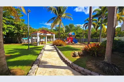 St 686 Cond. Chalets De La Playa #579, Vega Baja, PR 00693 - Photo 33