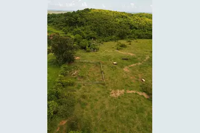 Pr 682 Km 6.5 Int Garrochales Ward, Arecibo, PR 00612 - Photo 1