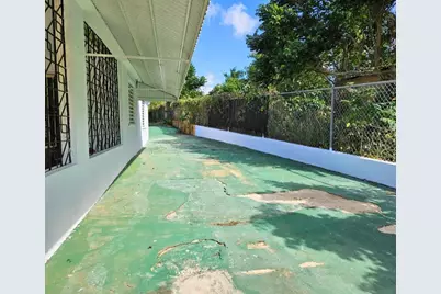 7139 Ave Jose De Jesus Esteves, Aguadilla, PR 00603 - Photo 5