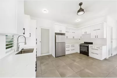 Carr. 413 Km 3.3, Rincon, PR 00677 - Photo 11