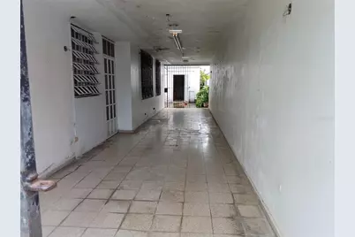 Calle 87 Villa Carolina #77-27, Carolina, PR 00985 - Photo 9