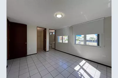 Villas De Parkville I Avenida Lopategui, Guaynabo, PR 00969 - Photo 11