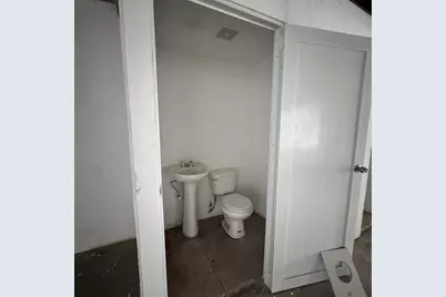 Calle 3 Urb. Flamboyan #A-3, Manati, PR 00674 - Photo 13