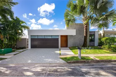 La Villa De Torrimar Rey Jorge 373, Guaynabo, PR 00969 - Photo 1