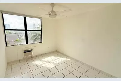 37 Isla Verde Ave. #203, Carolina, PR 00979 - Photo 13