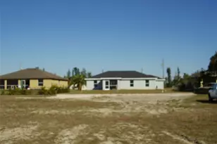 3527 E Gator Cir, Cape Coral, FL 33909 - Photo 5