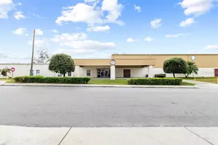 926 Quincy St, Lakeland, FL 33815 - Photo 1