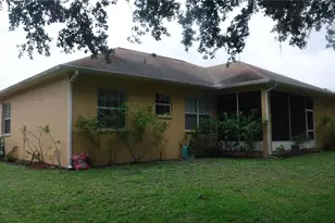 2913 Deerbrook Dr, Lakeland, FL 33811 - Photo 3